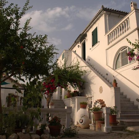 Condillia II Hotel Spétses Екстериор снимка