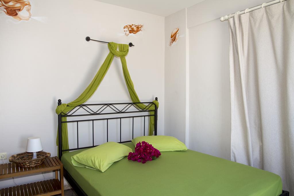 Condillia II Hotel Spétses Екстериор снимка