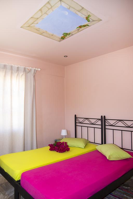 Condillia II Hotel Spétses Екстериор снимка
