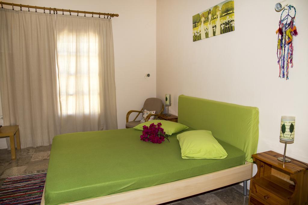 Condillia II Hotel Spétses Екстериор снимка
