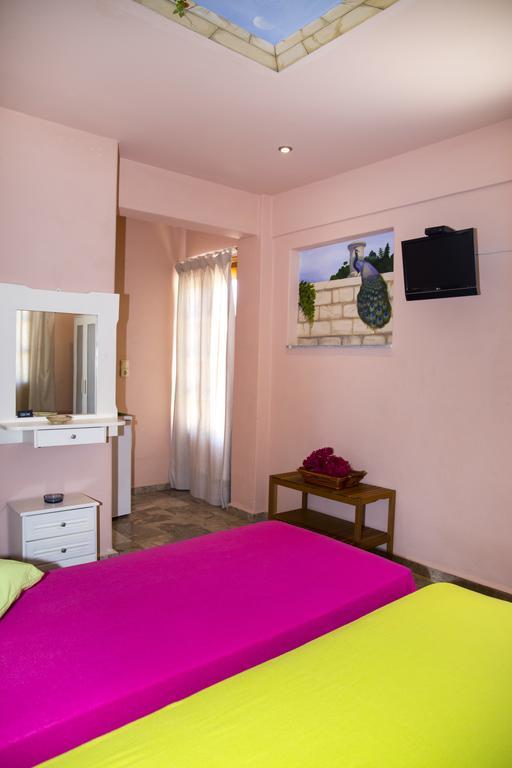 Condillia II Hotel Spétses Екстериор снимка